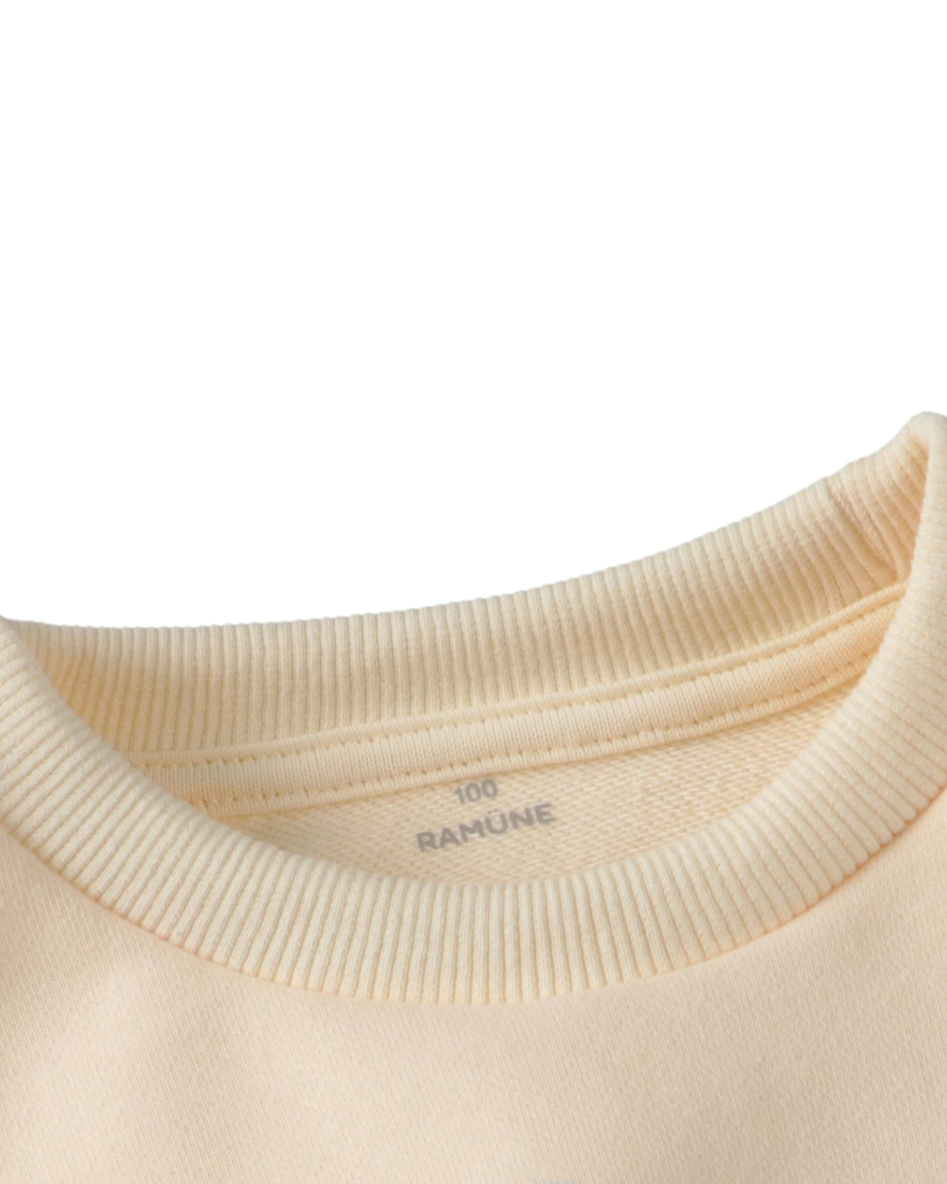 タグなし仕様 首元｜RAMÜNE キッズTシャツ