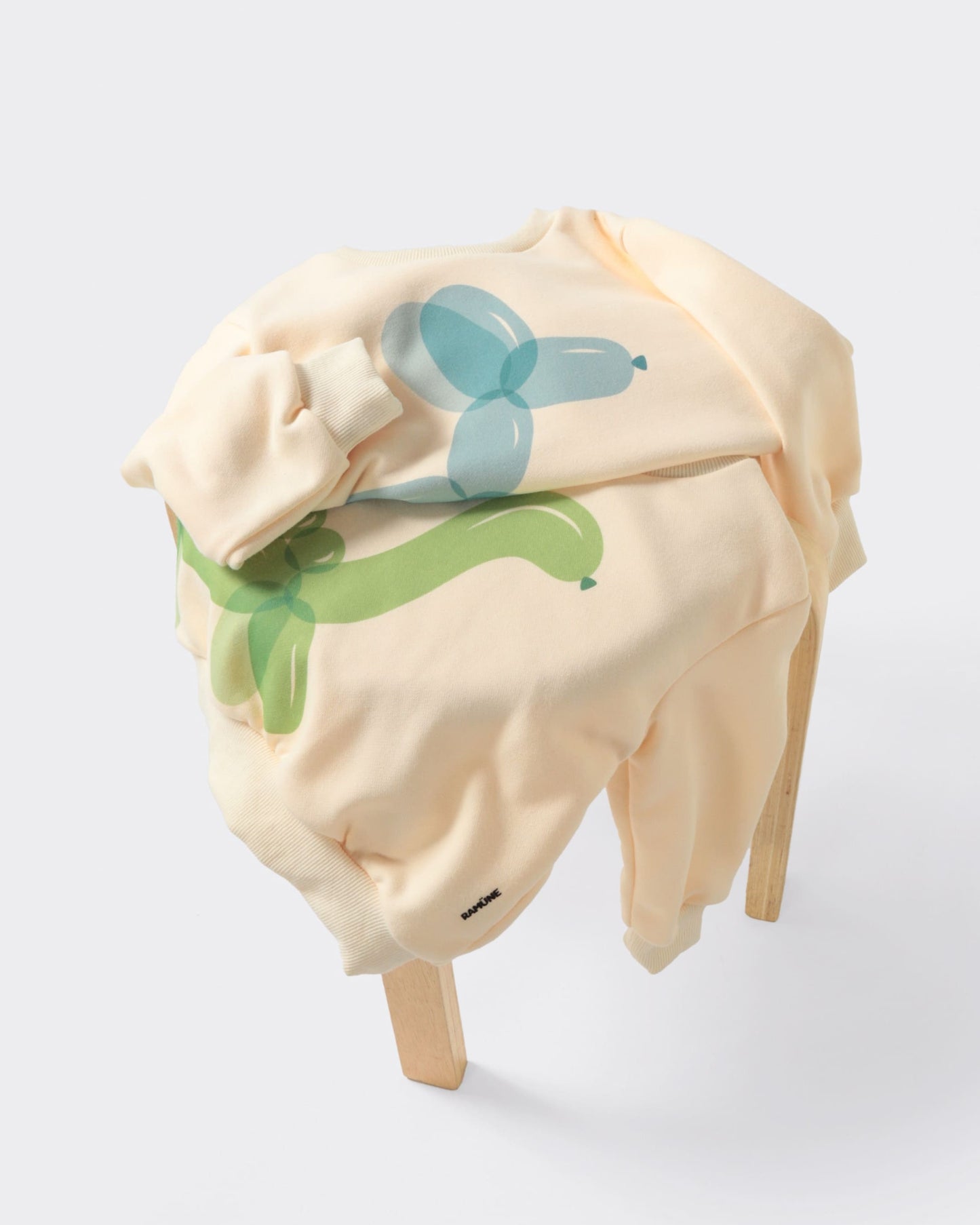 BALLOON ART [POODLE | CREAM] 着用・スタイリングイメージ｜RAMÜNE