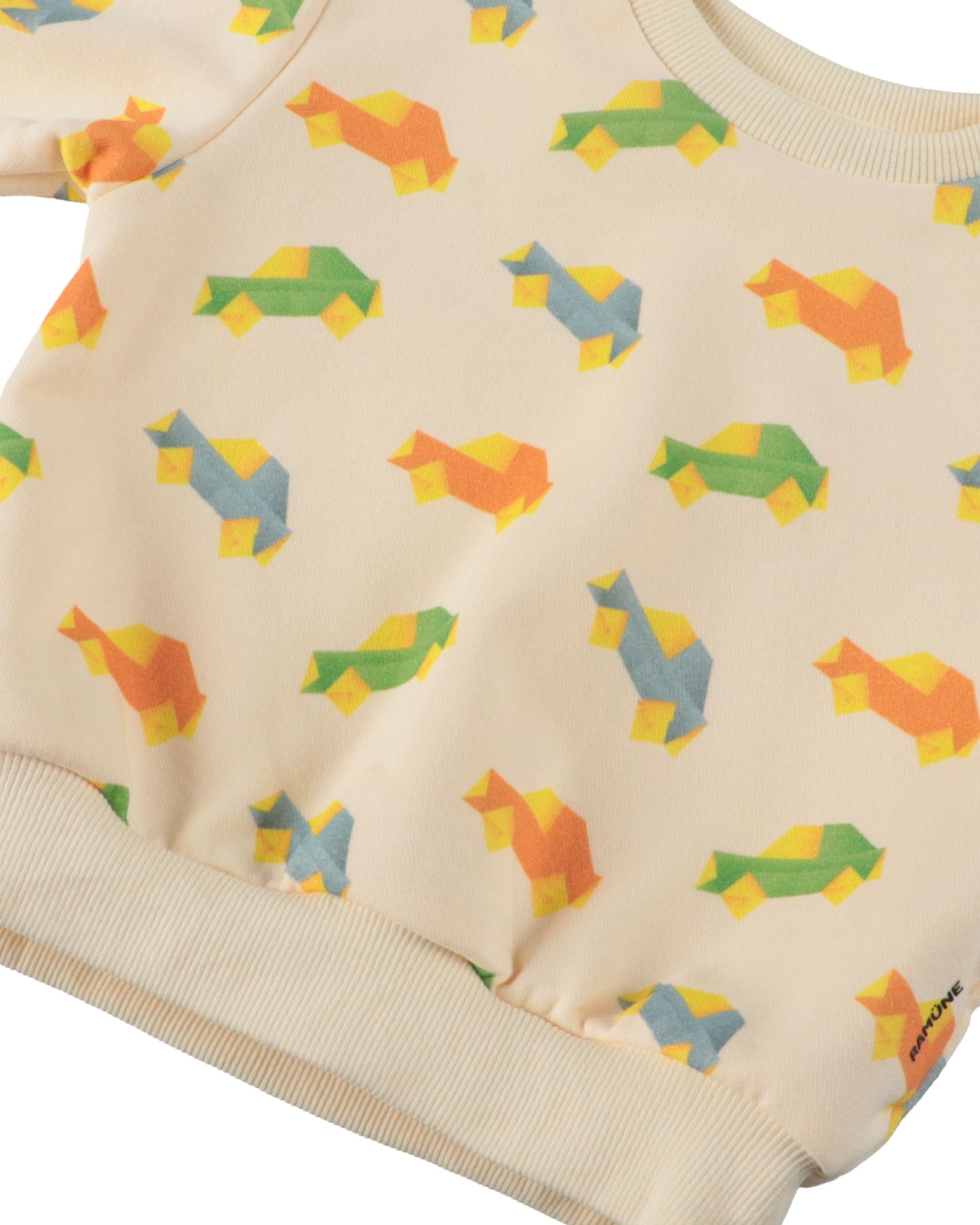タグなし仕様 首元｜RAMÜNE キッズTシャツ